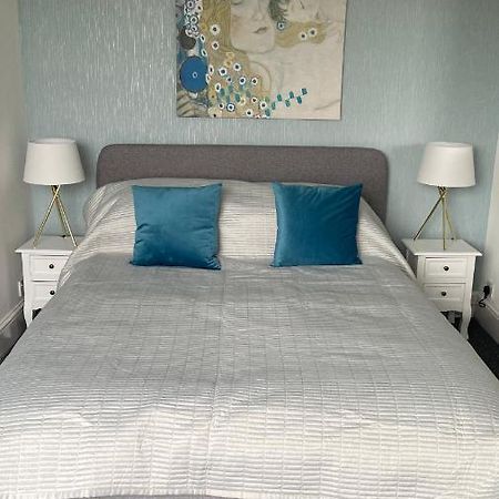Bexhill Sea Stay Flat 2 Екстериор снимка